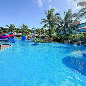  Casa de Férias Suiite Com Ar Condicionado, Frigobar E Mesa Trabalho. Localizada No Porto Belo Park, Com Parque Aquatico